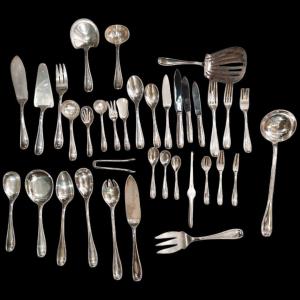 Robert Linzeler (1872-1981), 213-piece Solid Silver Cutlery Set, In Its Cabinet Case XX