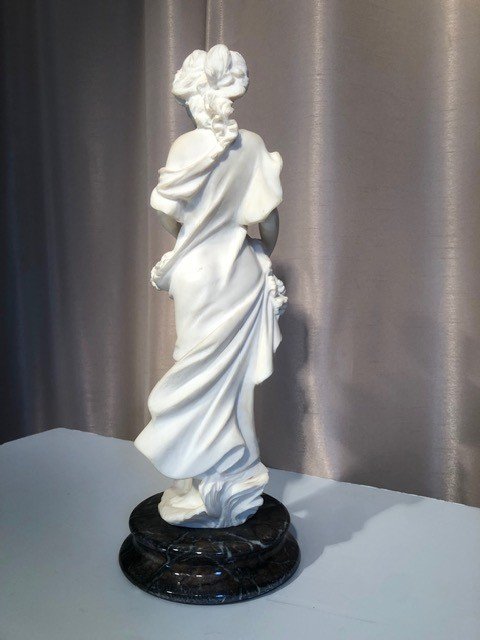 Statue Of A Young Woman In Seravezza Marble, 19th Century-photo-3