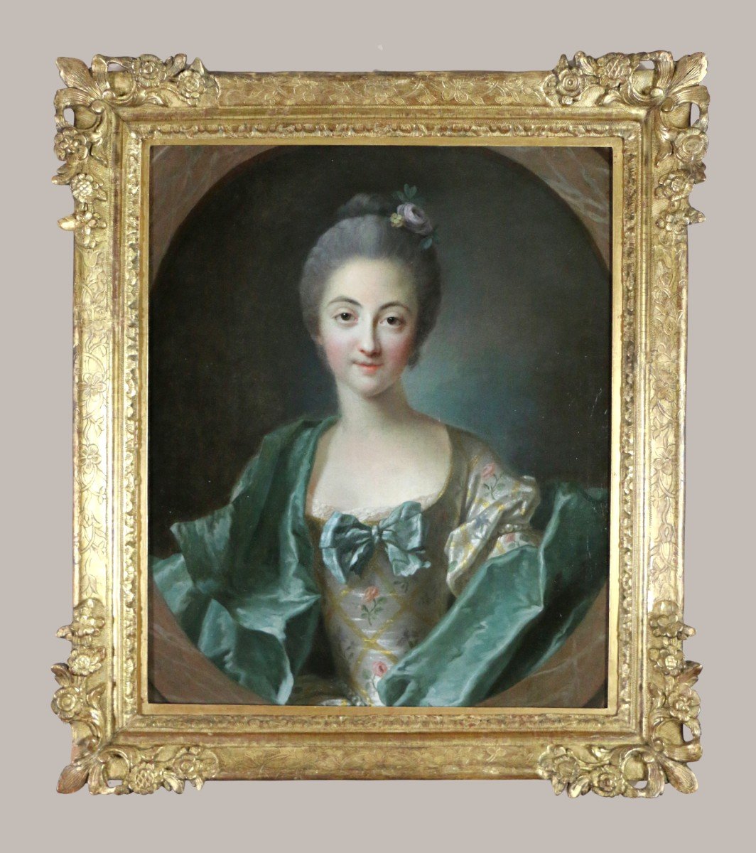 Louis Tocqué (1696-1772) Attribué. Portrait D’une Dame De Qualité  Vers 1740