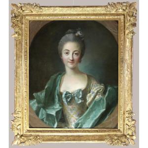 Louis Tocqué (1696-1772) Attribué. Portrait D’une Dame De Qualité  Vers 1740