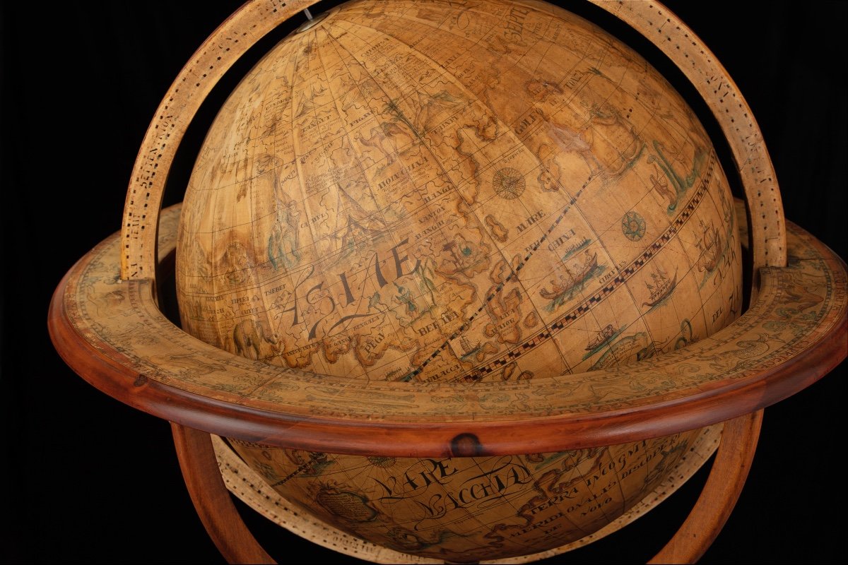 Globe Antique Avec Base Tripode -photo-4