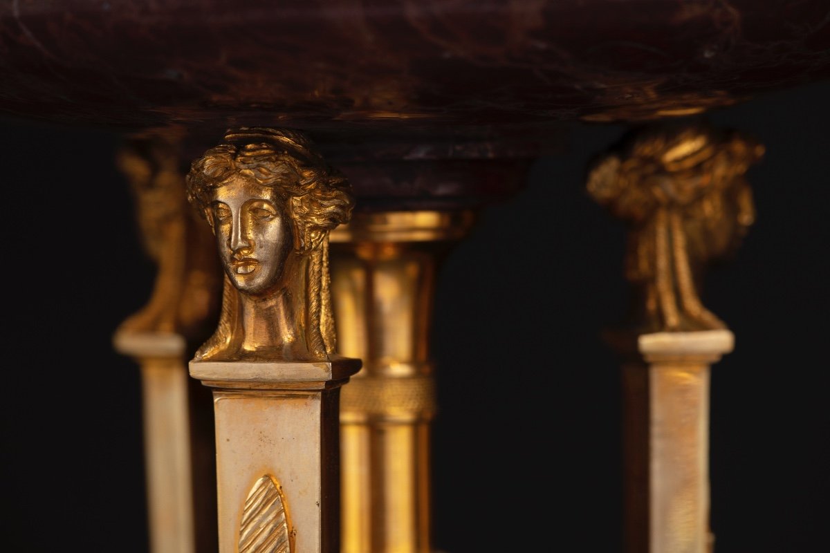 Pair Of Atheniennes With Gilded And Chiseled Bronzes -photo-4