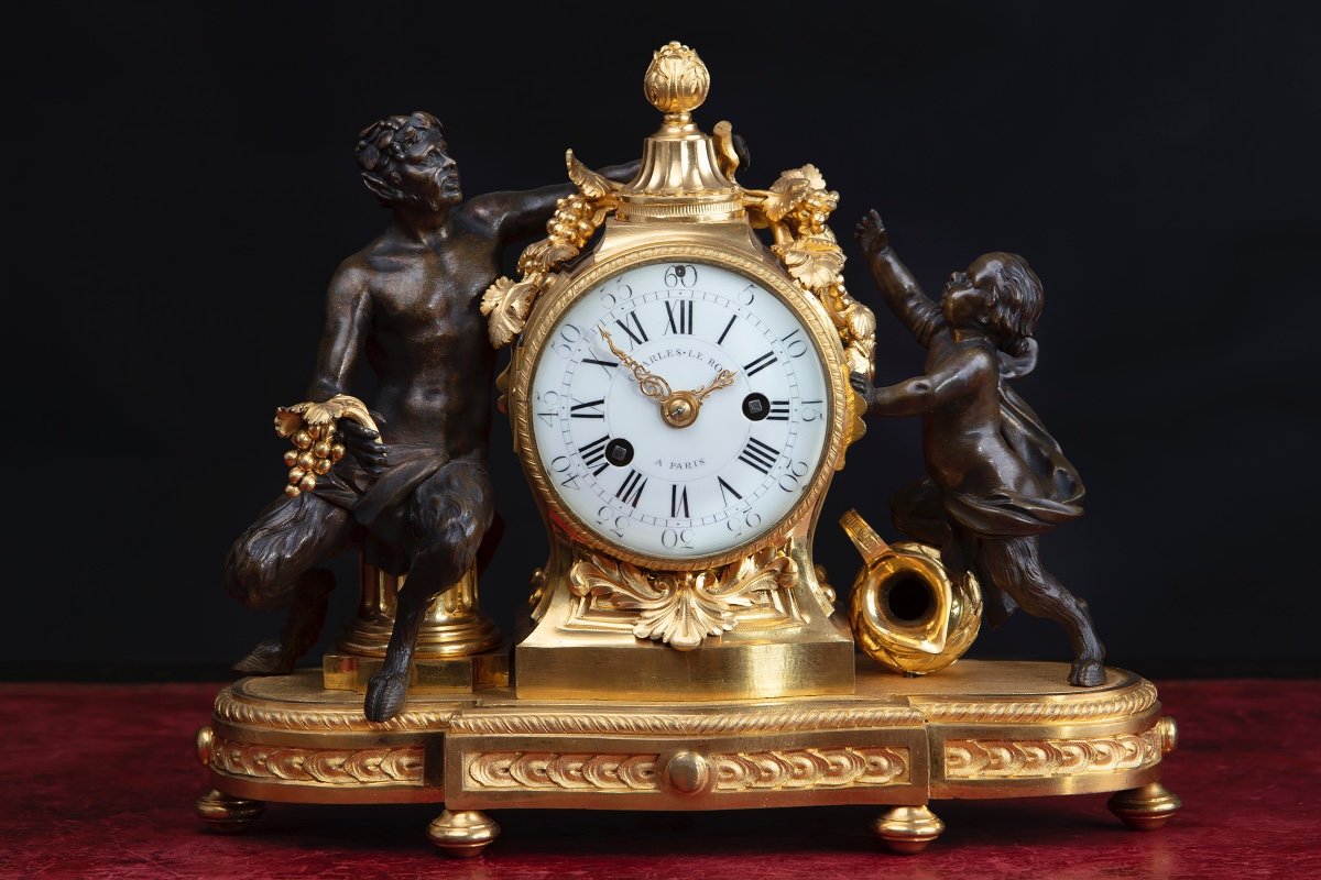 Pendule Louis XV Avec Satyres