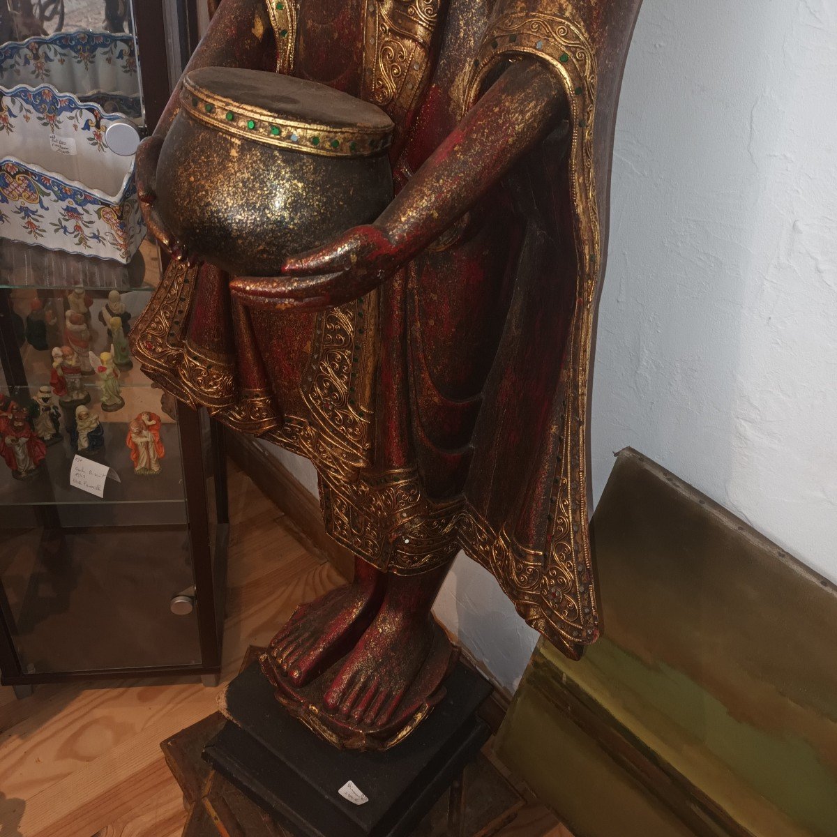 Large Burmese Buddha In Wood And Inlay Of Mirrors-photo-1