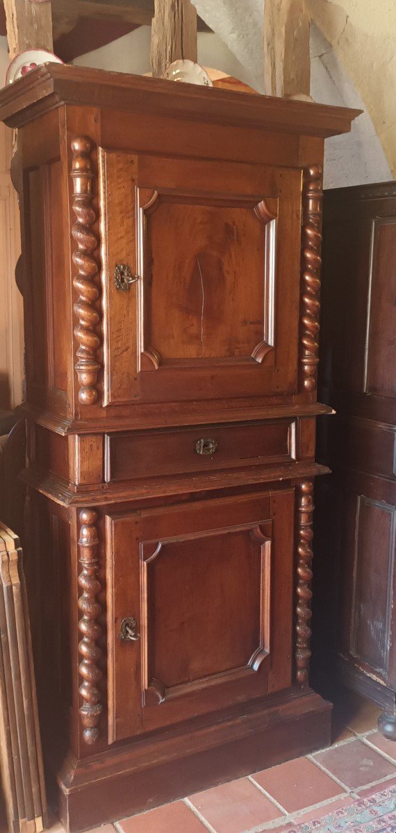 Standing Man With 2 Doors And A High Period Drawer In Walnut