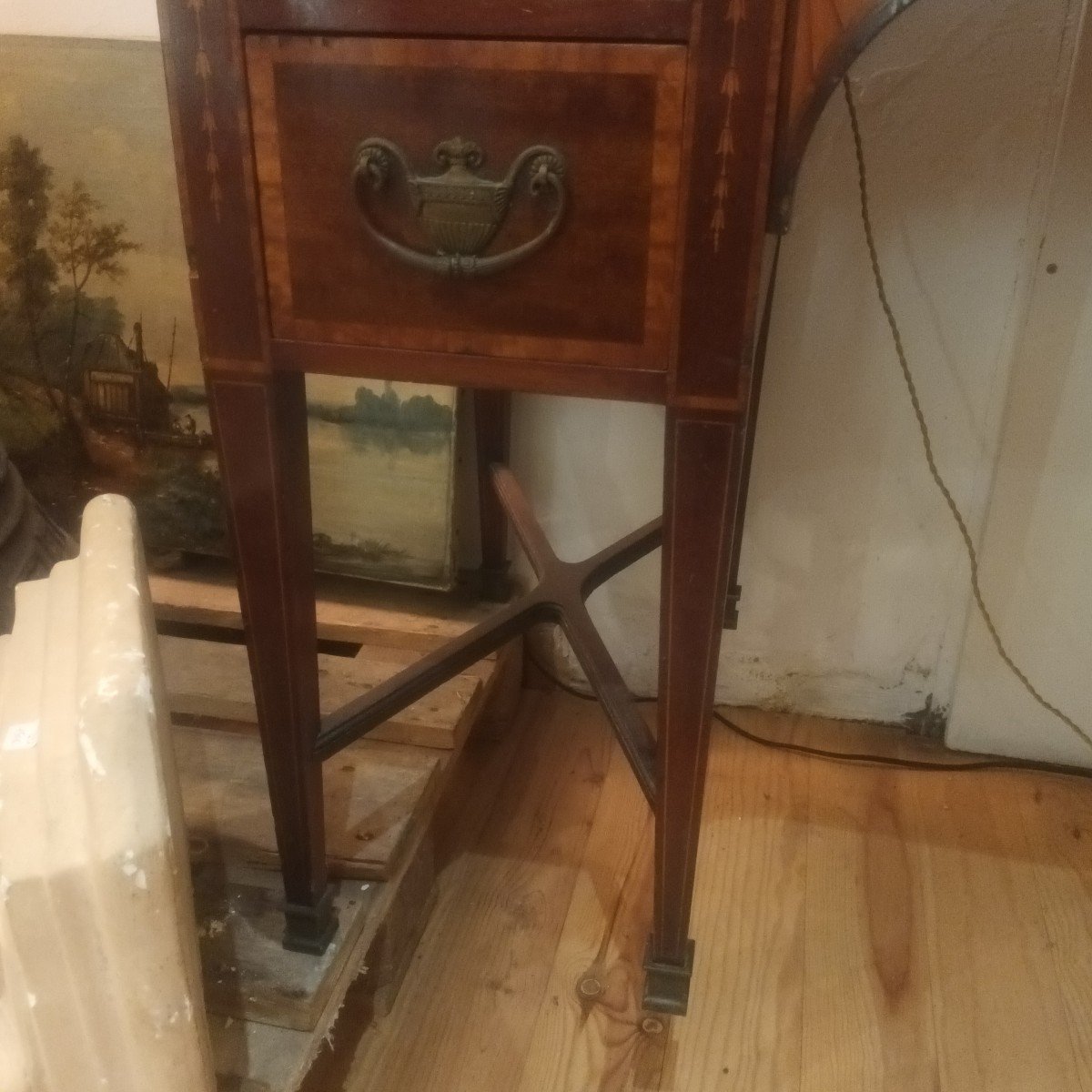 English Desk In Mahogany Veneer And Inlaid Decor In Fruit Wood-photo-3