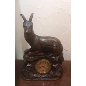 Foret Noire: Horloge / Encrier De Bureau Sculptée d'Un Mouflon  19eme Siecle