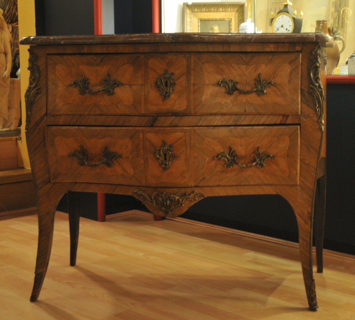 Louis XV Period Sauteuse Chest Of Drawers Stamped Pierre Fléchy -photo-2