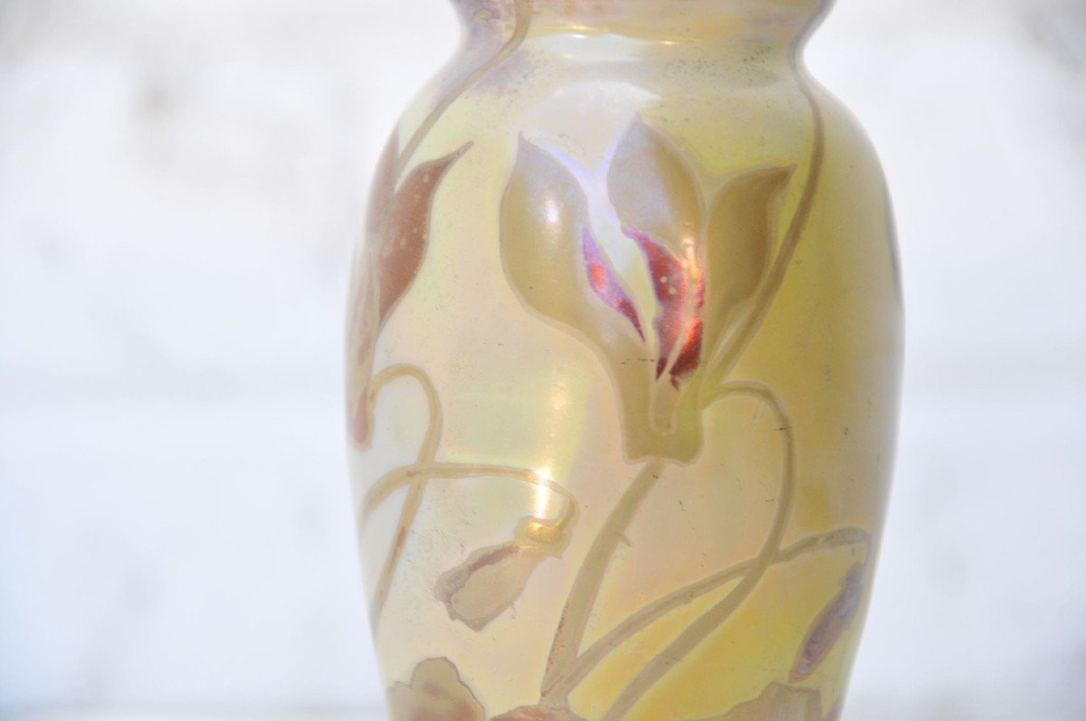 De Caranza: Signed Iridescent Glass Vase-photo-1