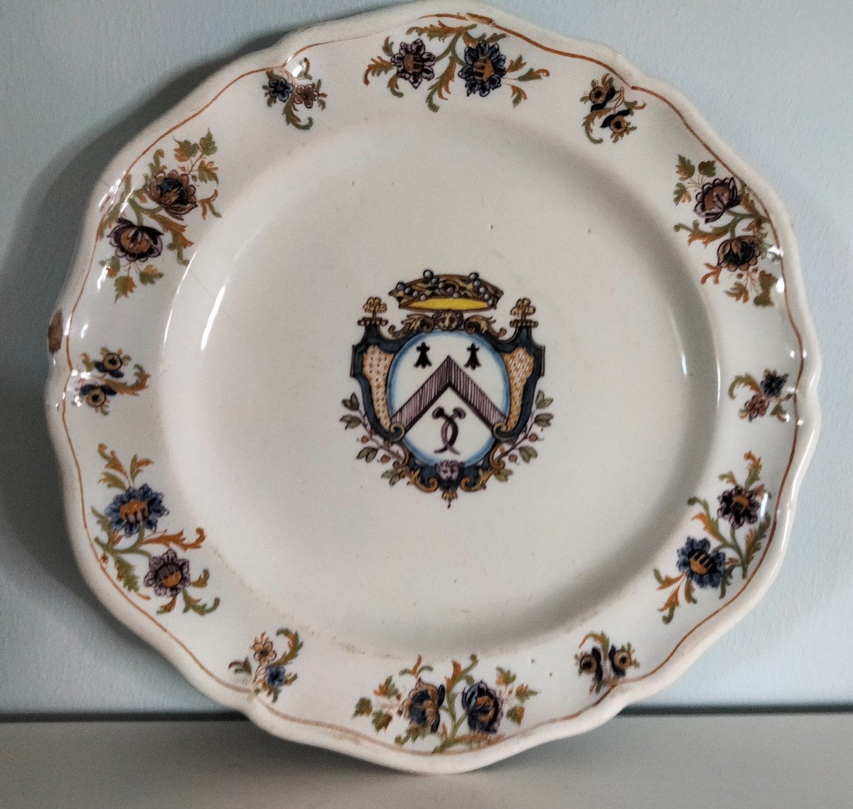 Marseille 18th Century Coat Of Arms Plate