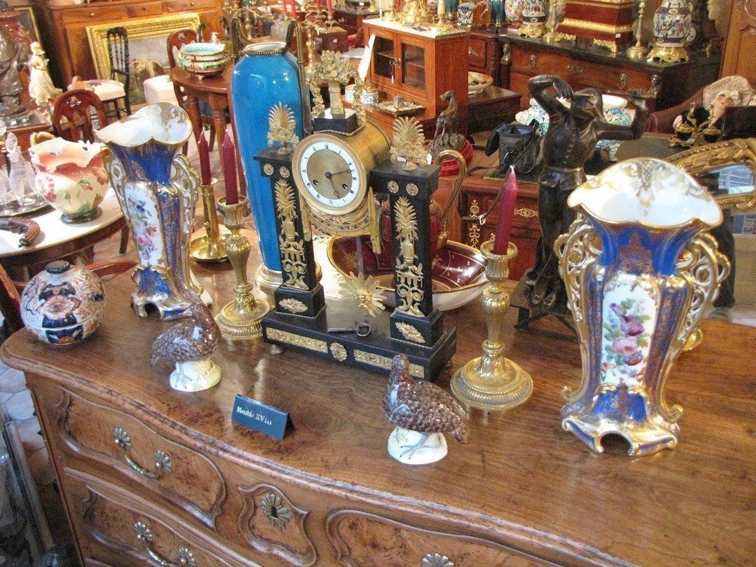 Vases In Old Paris-photo-2