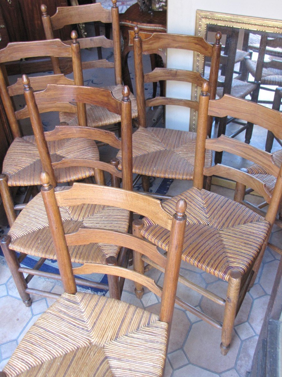 Series Of Old Chairs-photo-3