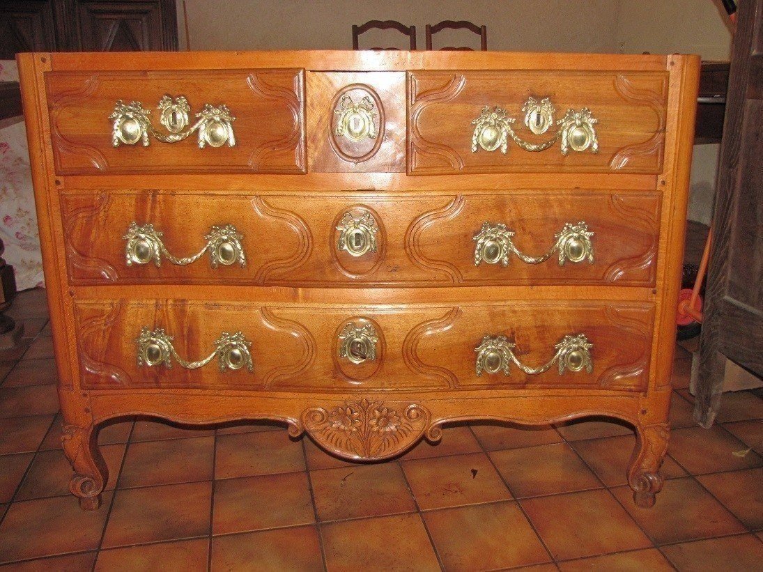 Louis XV Chest Of Drawers