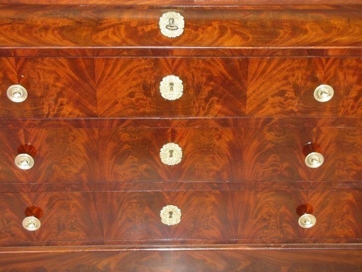 Mahogany Chest Of Drawers-photo-2