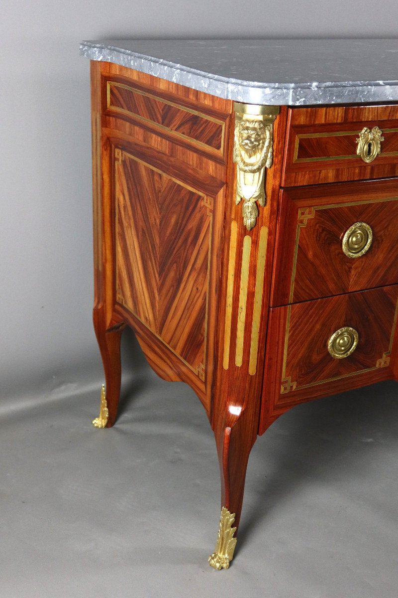 Transitional Commode In 18th Century Marquetry-photo-3