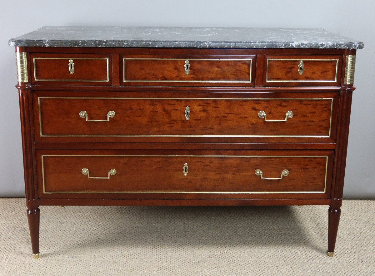 Louis XVI Chest Of Drawers In Speckled Mahogany 