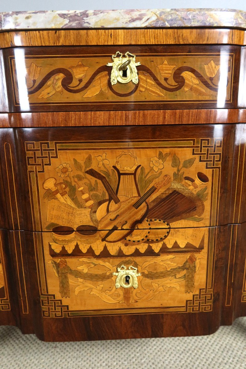 Transitional Marquetry Chest Of Drawers -photo-2