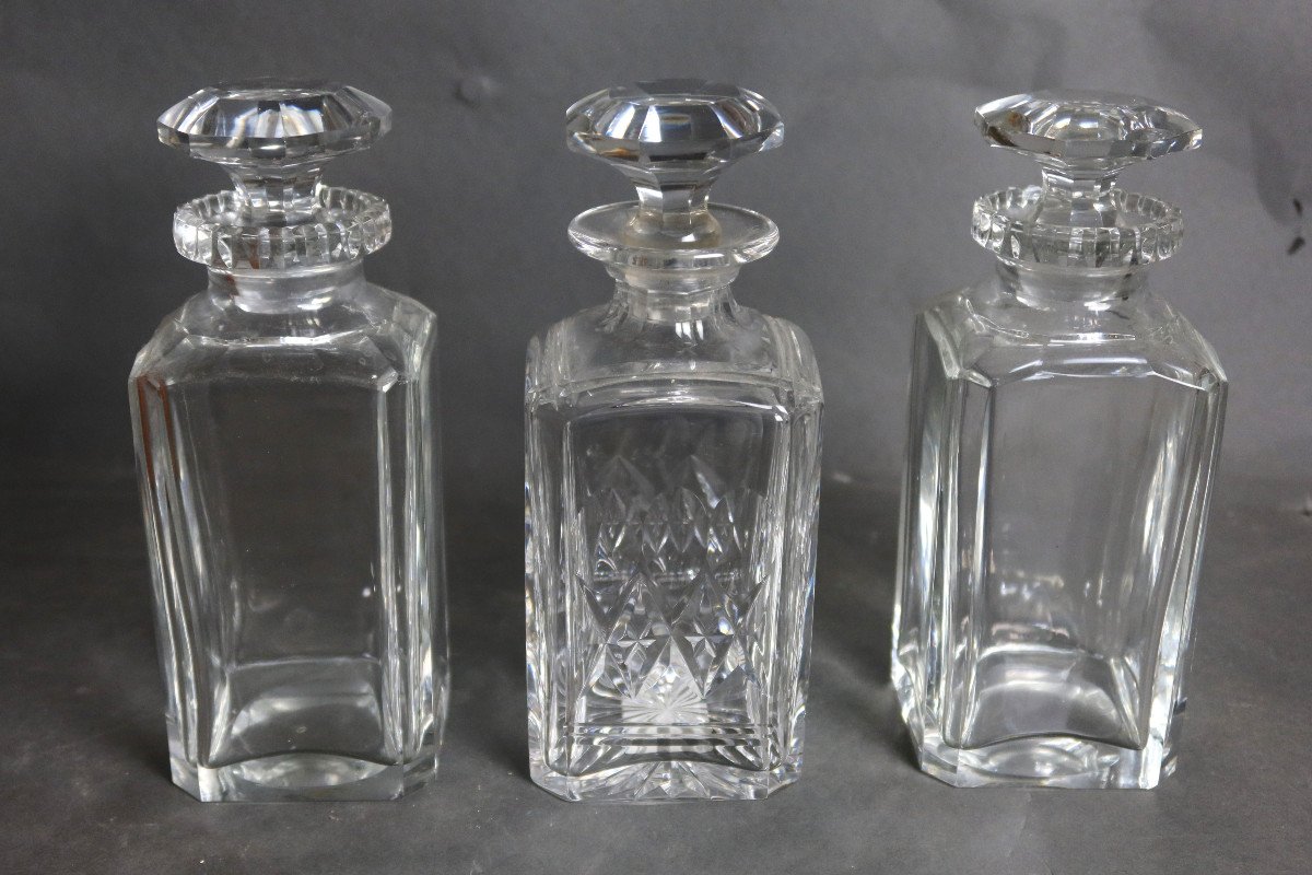 Whiskey Box And Three Decanters-photo-2