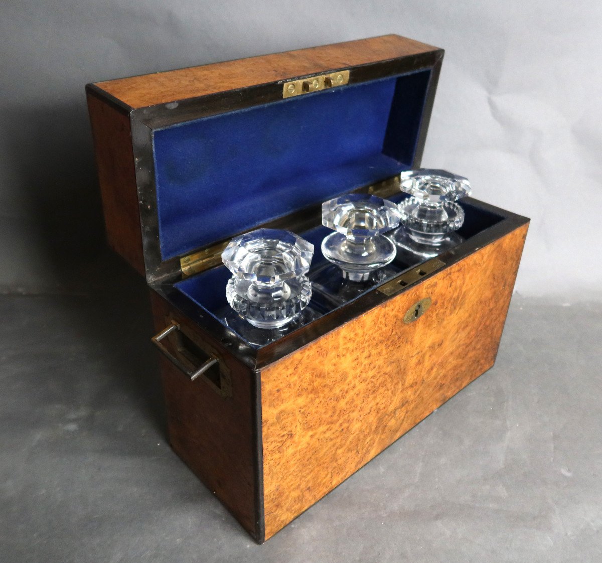 Whiskey Box And Three Decanters-photo-3