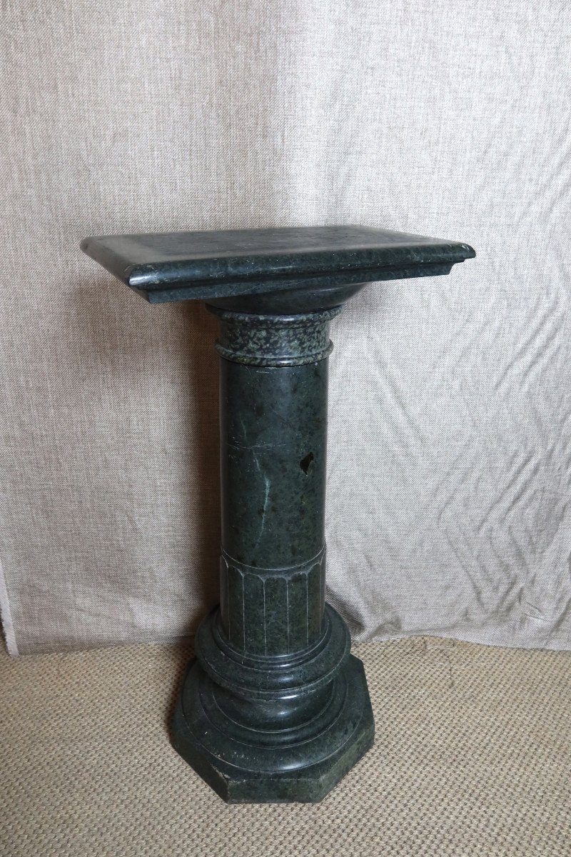 19th Century Marble Stand-photo-3