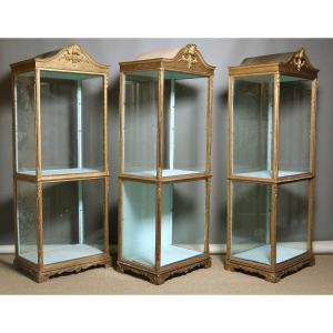  Vitrines  En Bois Doré