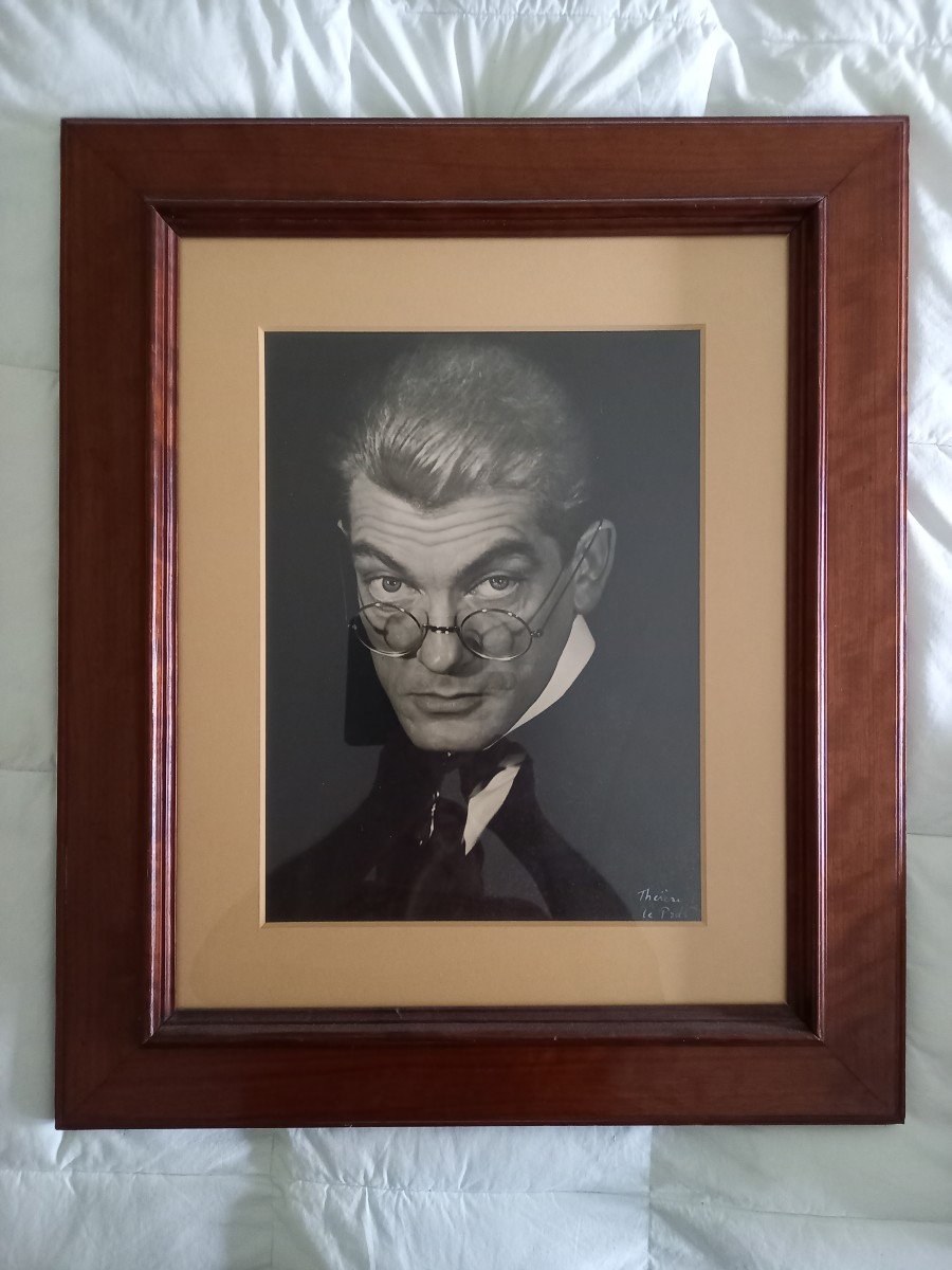 Photograph Of Jean Marais By Thérèse Le Prat-photo-2