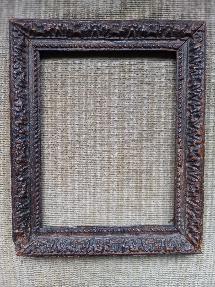 Small Louis XIII Period Frame In Carved Natural Wood 