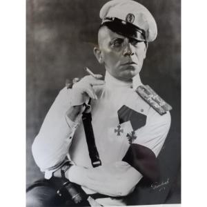 éric Von Stroheim In “folies De Femmes” 1922