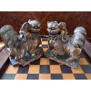 Pair Of Fo Dogs In Golden Wood, 19th Century China 