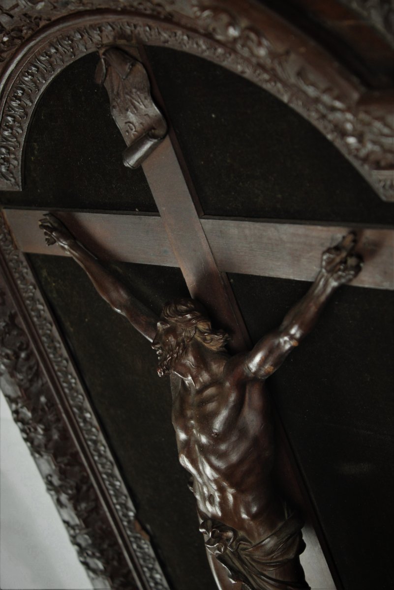 Grand Christ en croix Encadré En Bois De Sainte Lucie Sculpté d'époque Louis XIV-photo-3