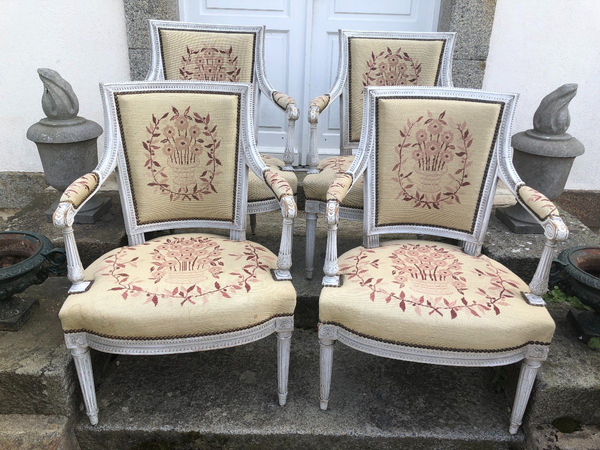 Suite De Quatre Fauteuils d'époque Louis XVI De Jb.boulard