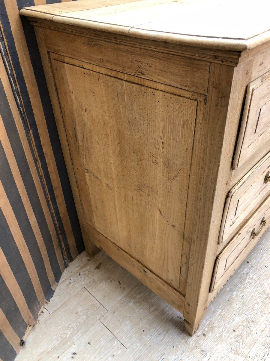 Louis XVI Period Liège Chest Of Drawers In Natural Oak-photo-2