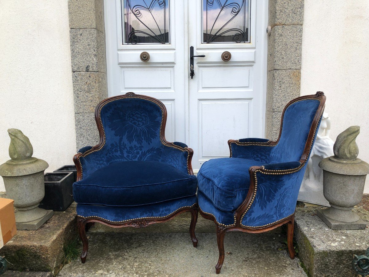 Pair Of Louis XV Period Shepherdesses-photo-2