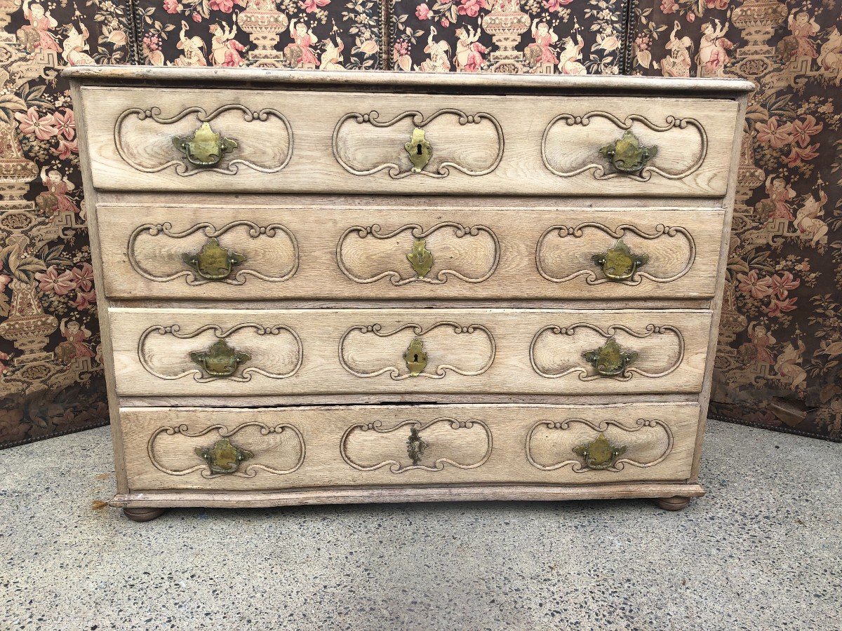 18th Century Natural Oak Chest Of Drawers