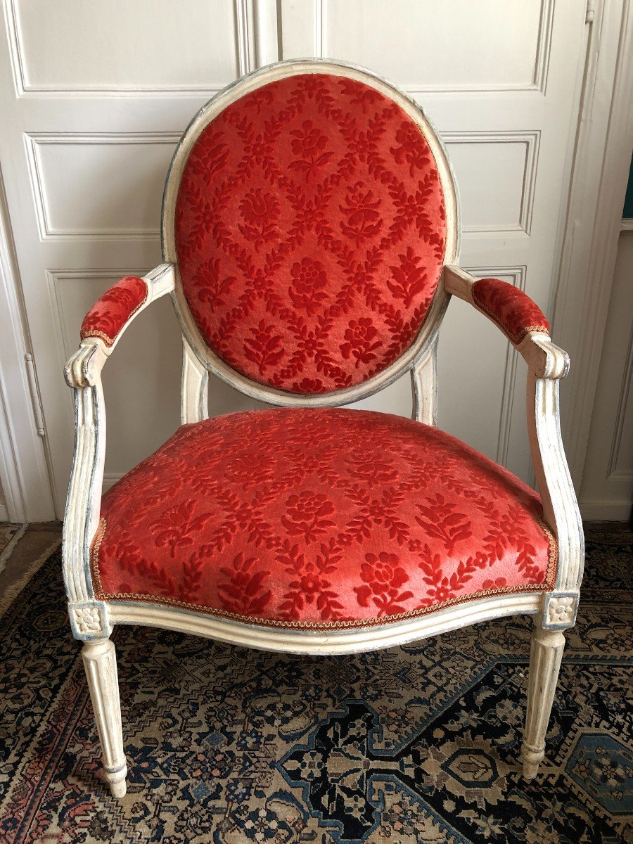 Fauteuil à La Reine d'époque Louis XVI