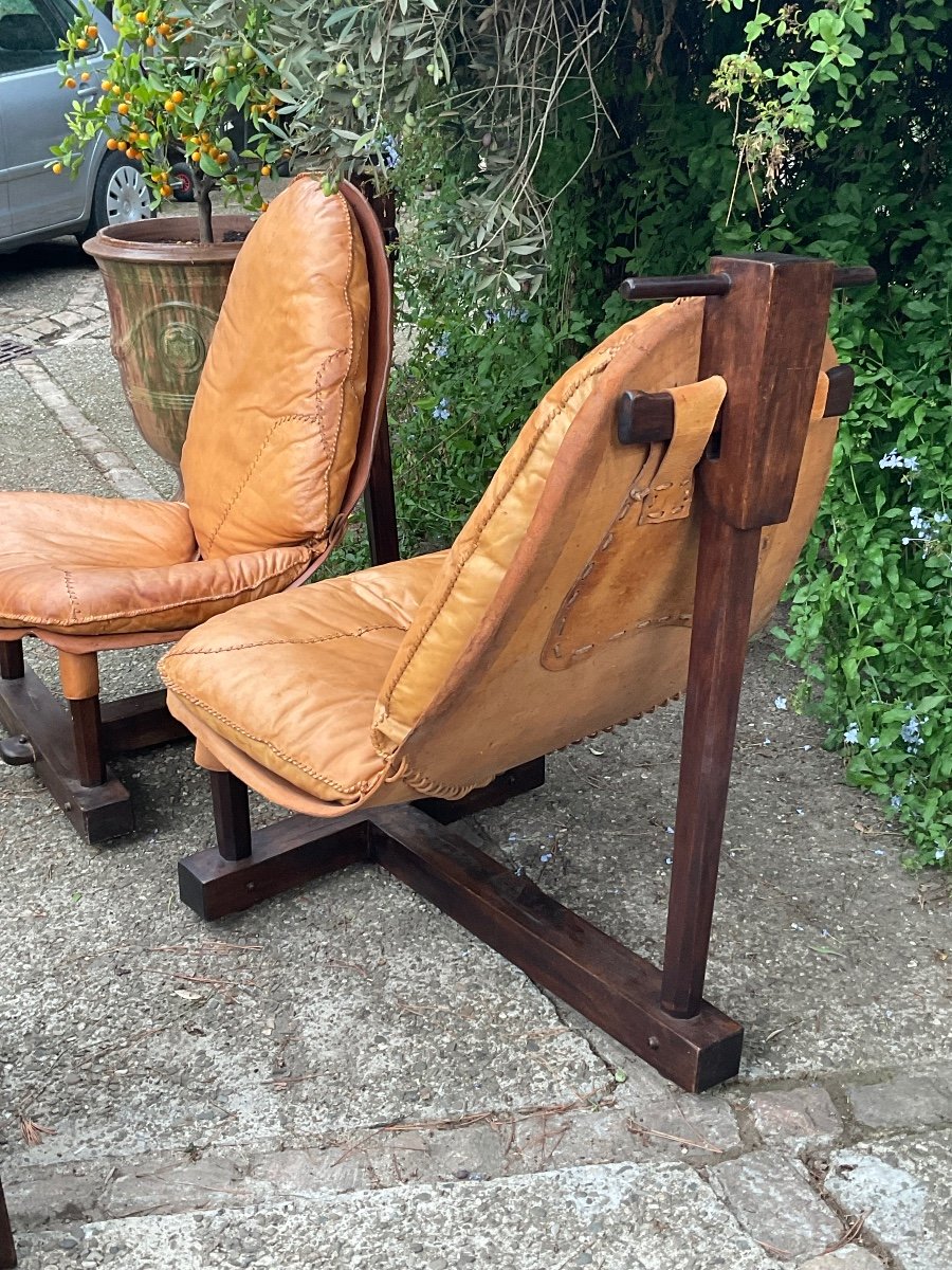 Paire De Fauteuils brutalistes Brésiliens Avec Leurs Ottomans Vers 1970-photo-4