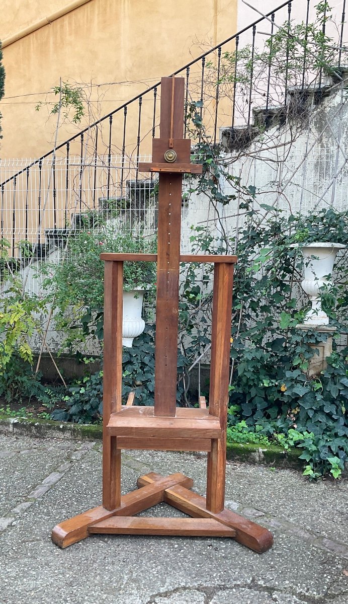 Beautiful And Solid Oak Easel