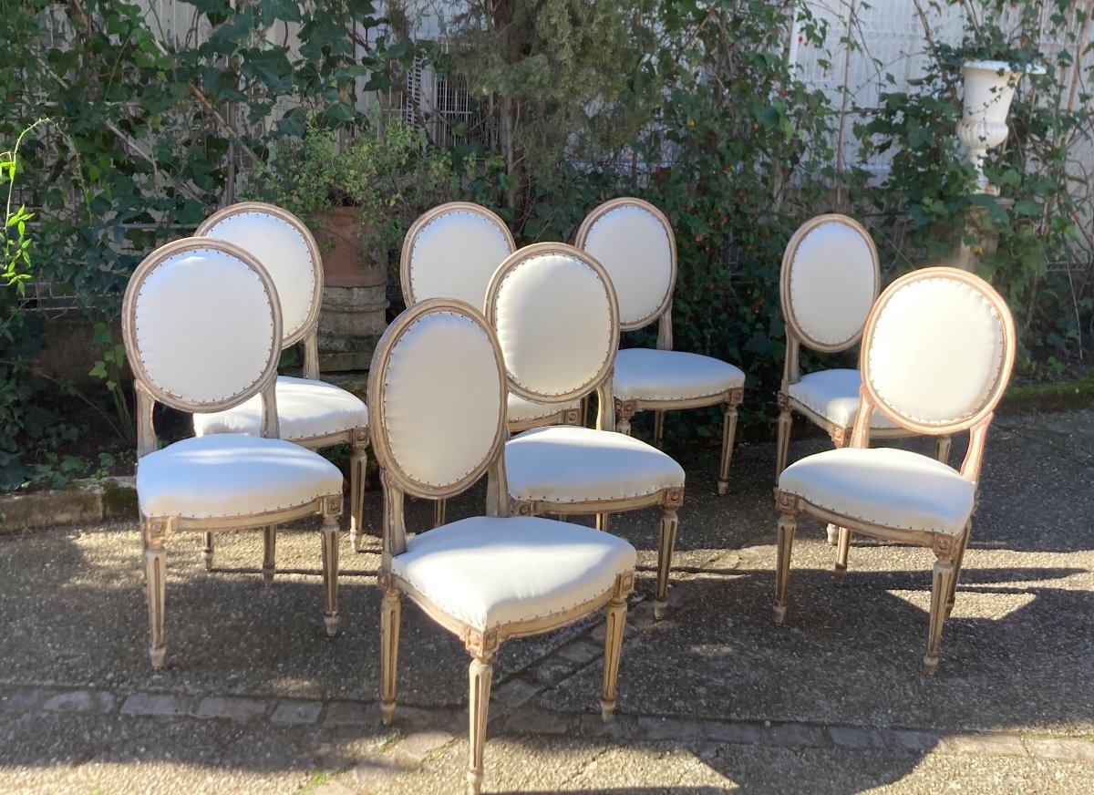 Set Of 8 Italian Chairs Circa 1900 In Louis XVI Style