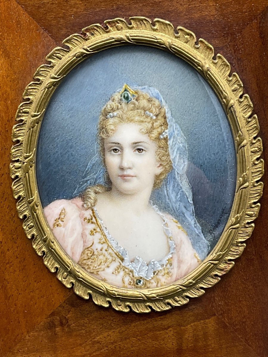 Miniature On Polychrome Ivory Representing A Young Blonde Woman With Brown Eyes Signed Bernard.-photo-5
