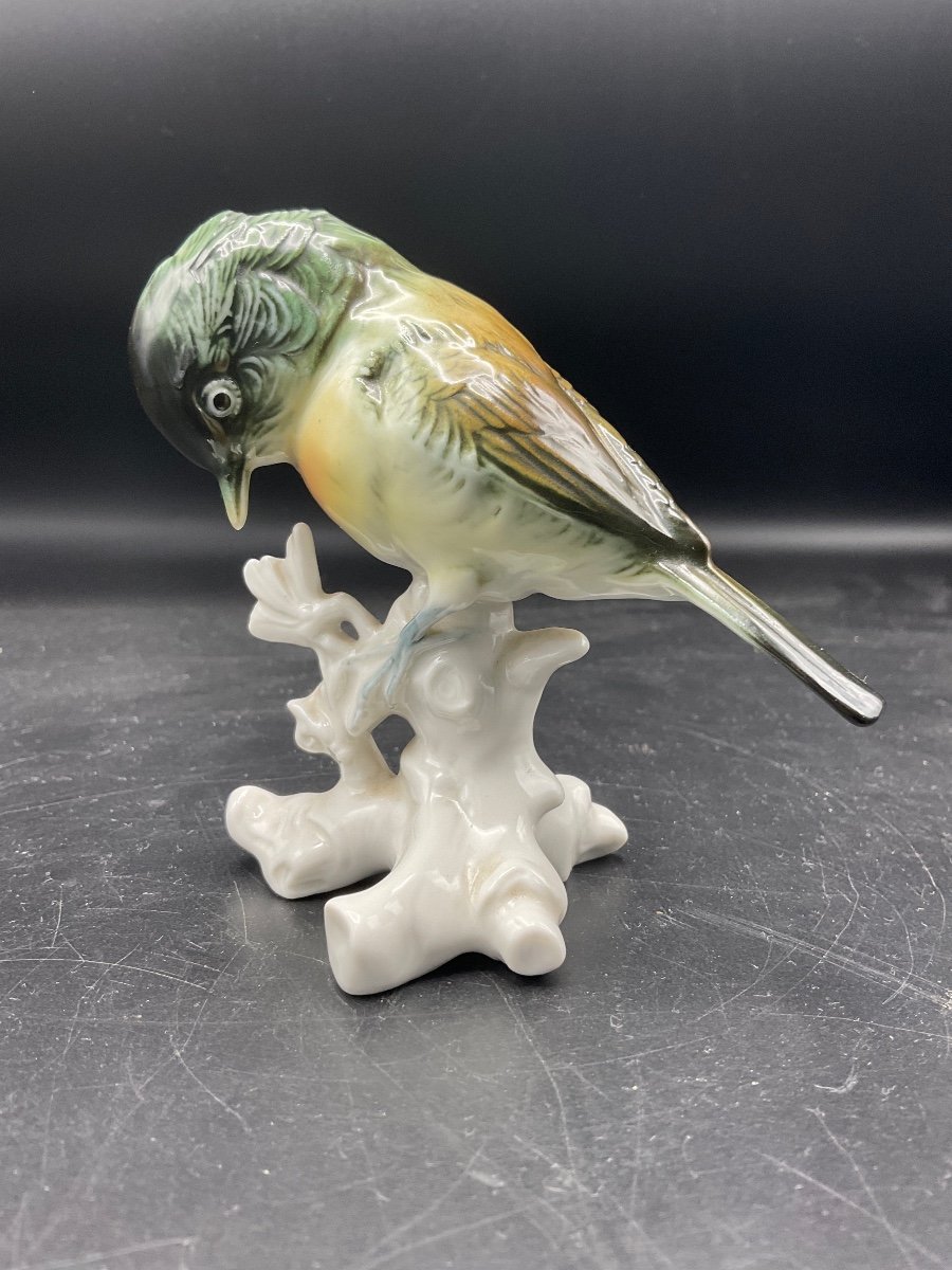 Oiseau Polychrome En Porcelaine De La Manufacture De Karl-ens Représentant Une Mésange à Tête Noire.-photo-2