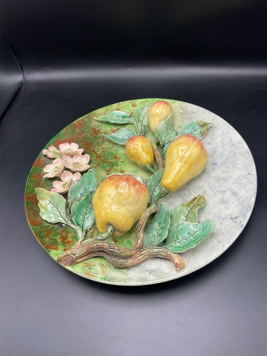 Large Polychrome Barbotine Dish With Relief Pear Decor From The Longchamp Manufacture.-photo-8