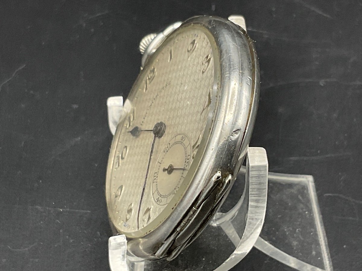 Pocket Or Gusset Watch In Sterling Silver With Straight Line Guilloche Decoration Forming Diamonds.-photo-6