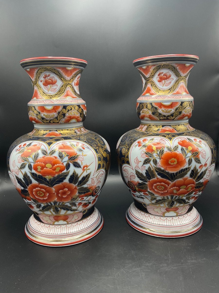 Pair Of Baluster Vases In Polychrome Bayeux Porcelain With Imari Decor Caduceus Mark.-photo-2