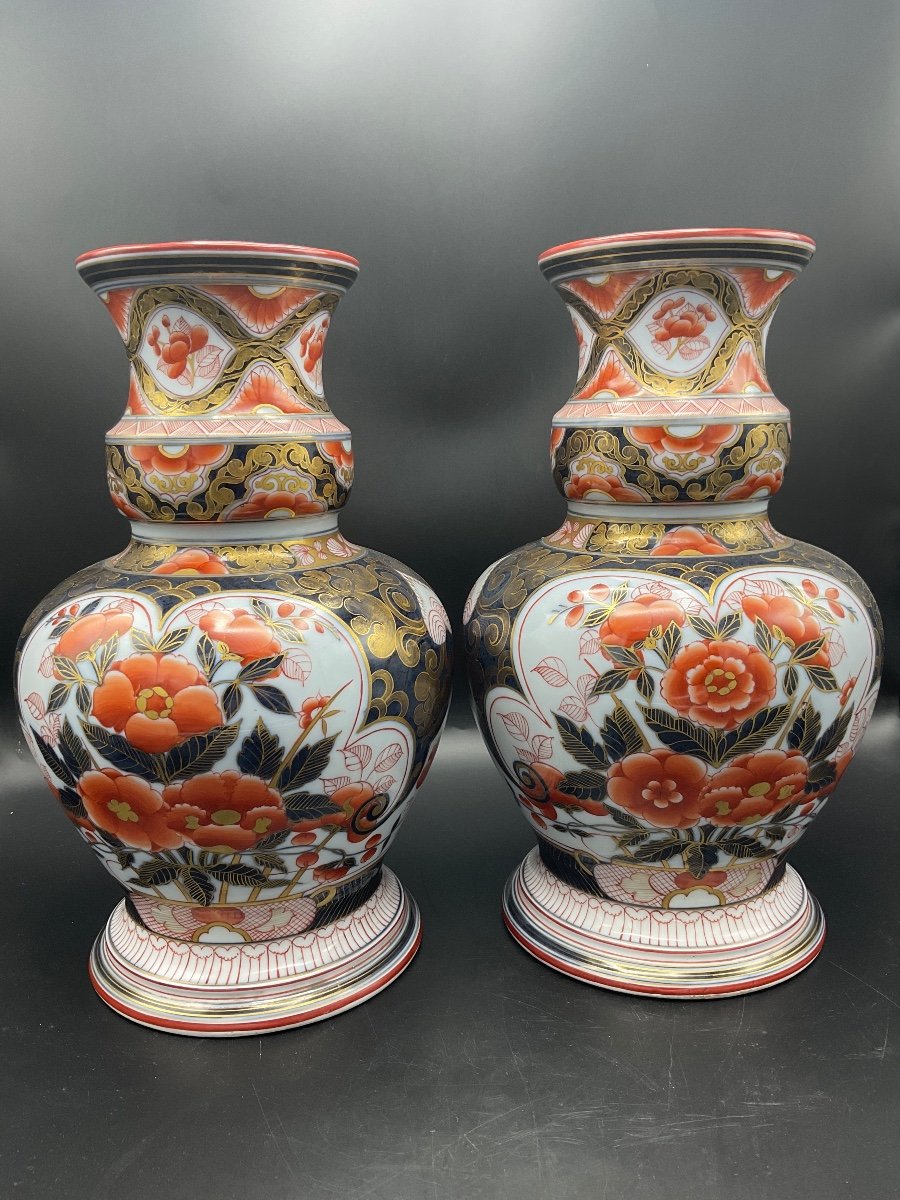 Pair Of Baluster Vases In Polychrome Bayeux Porcelain With Imari Decor Caduceus Mark.-photo-3