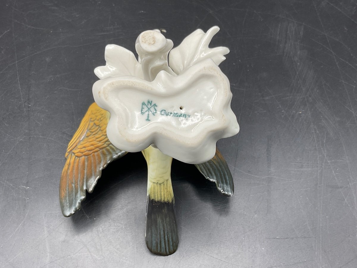 Polychrome Porcelain Bird From The Karl-ens Manufactory Representing A Troglodyte.-photo-4