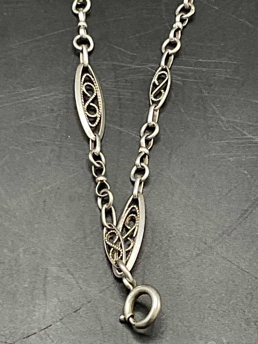 Sterling Silver Necklace With Antique Filigree Flat Oval Mesh And Asymmetrical S-shaped Volutes-photo-3