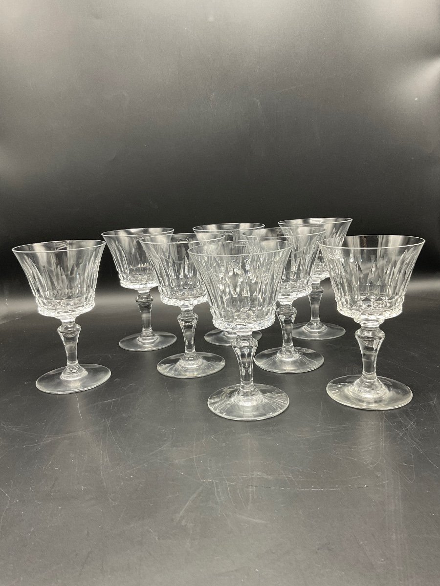  Eight  Model Red Wine Glasses In Clear Crystal From Cristallerie De Baccarat.-photo-6