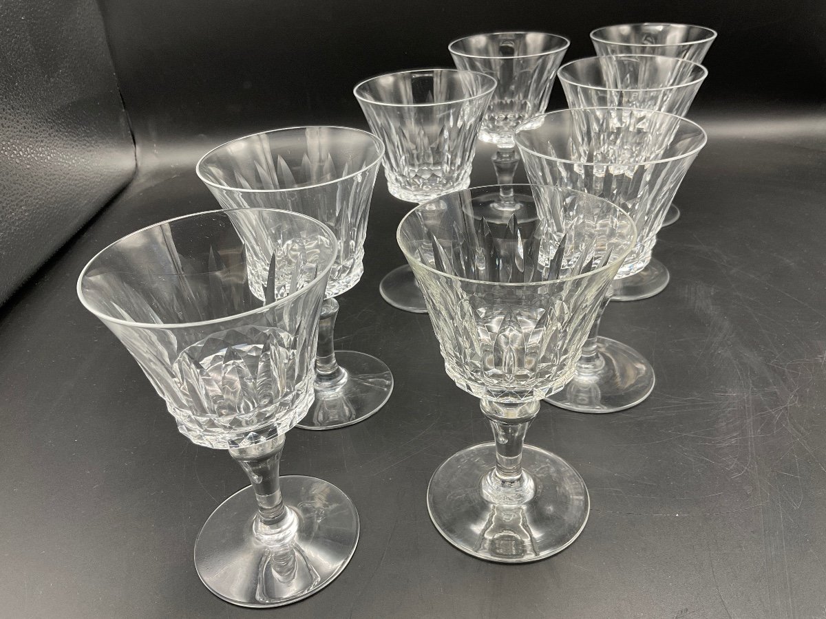  Eight  Model Red Wine Glasses In Clear Crystal From Cristallerie De Baccarat.-photo-8