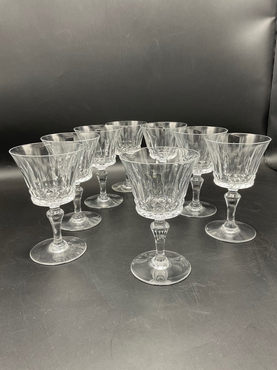  Eight  Model Red Wine Glasses In Clear Crystal From Cristallerie De Baccarat.