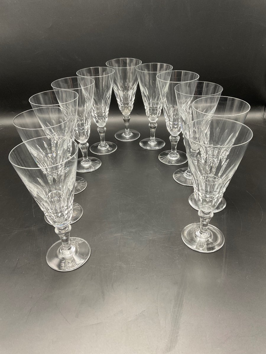 Eleven Piccadilly Model Champagne Flutes In Clear Crystal From The Baccarat Crystal Factory.